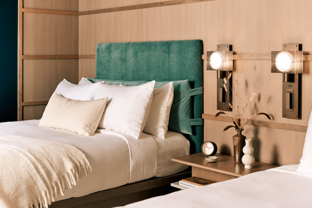 04 - Harbor Grand Hotel 06-min