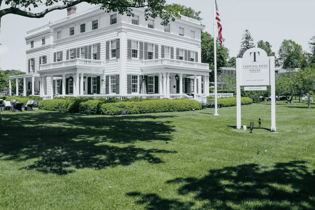 05 - Topping Rose House – The Hamptons, New York 01