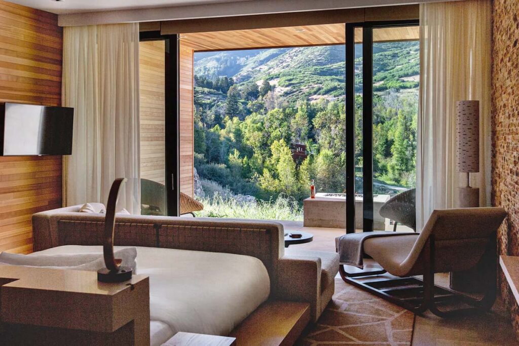 01 - The Lodge at Blue Sky 02