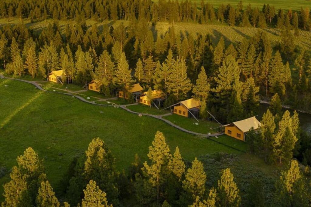 03 - The Resort at Paws Up 04