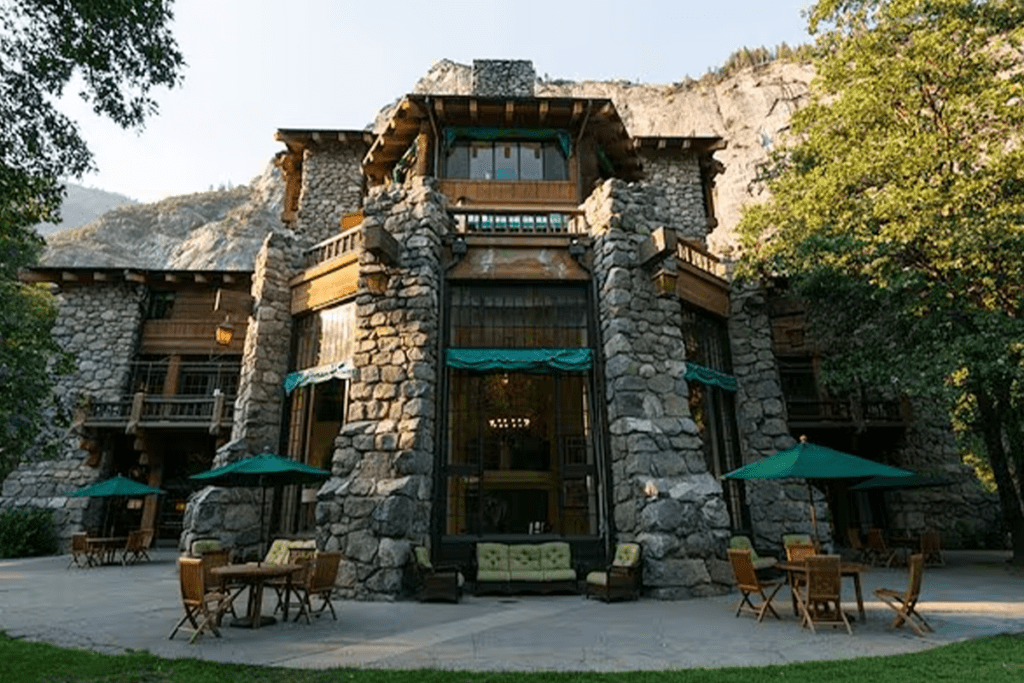 04 - The Ahwahnee 02