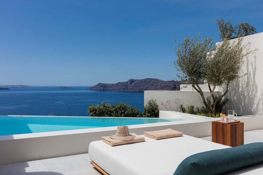 01 - Canaves Oia Suites 02