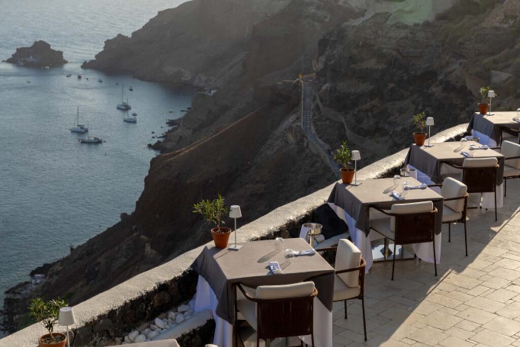 01 - Canaves Oia Suites 04