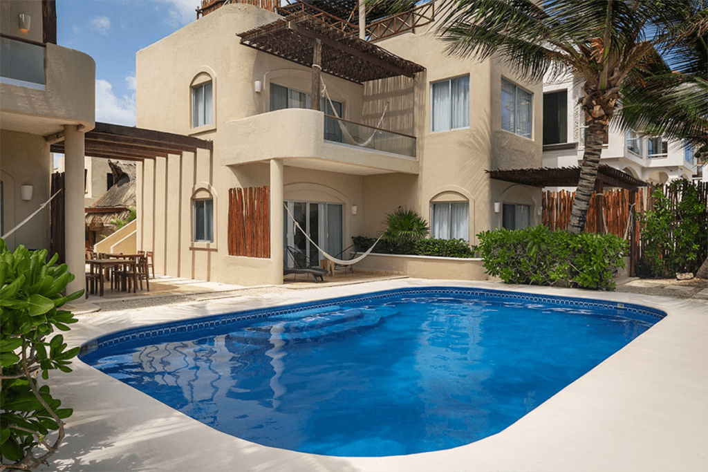 03 - Boutique Living by the Beach 03