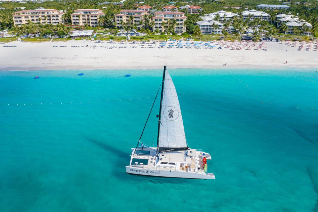 01 - Grace Bay Club 02