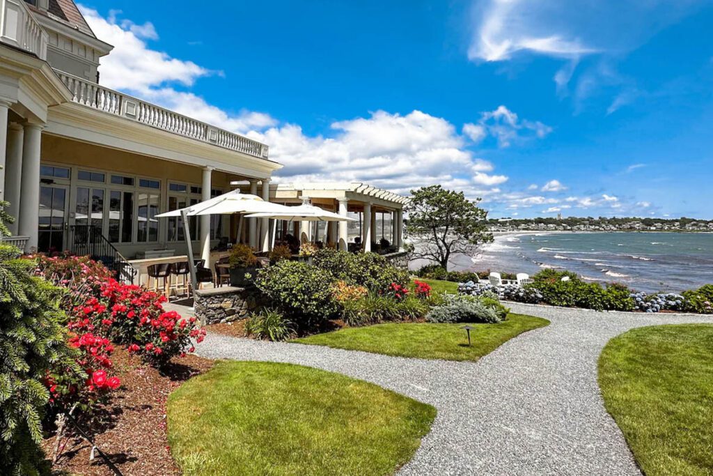 02 - The Chanler at Cliff Walk 02