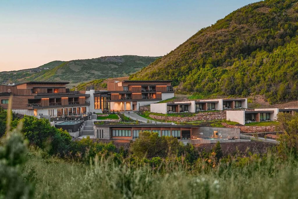 03 - The Lodge at Blue Sky 01