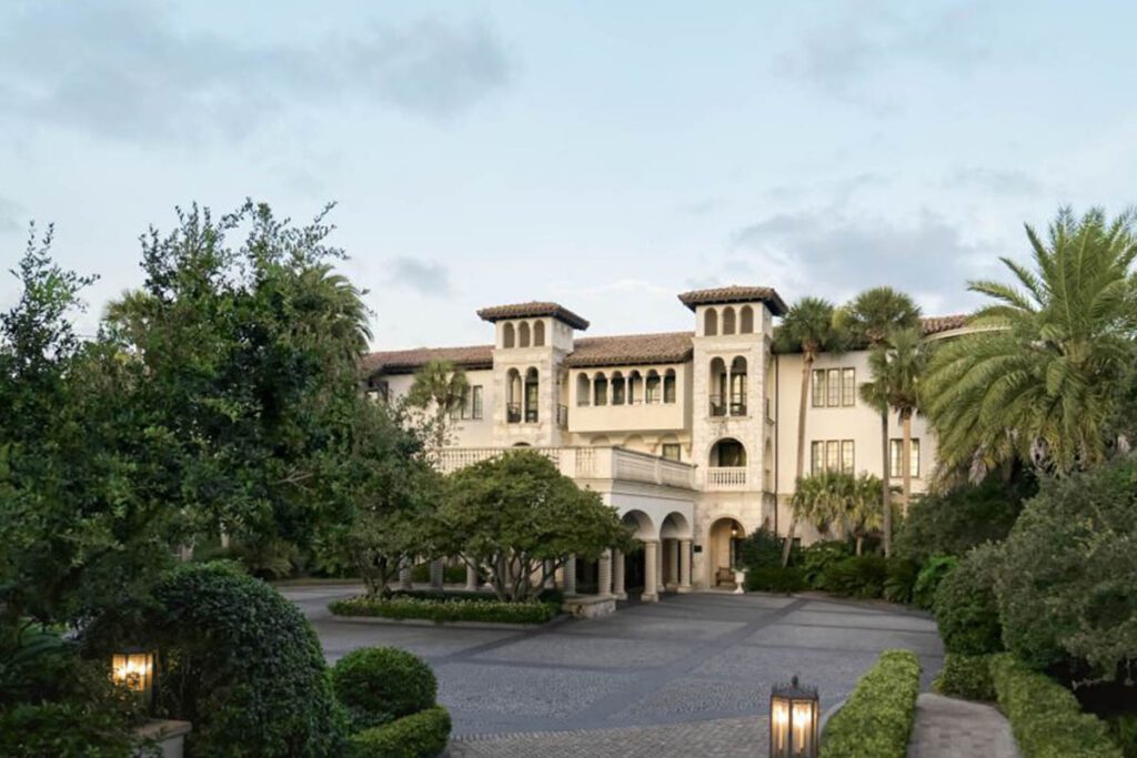 04 - The Cloister at Sea Island 01