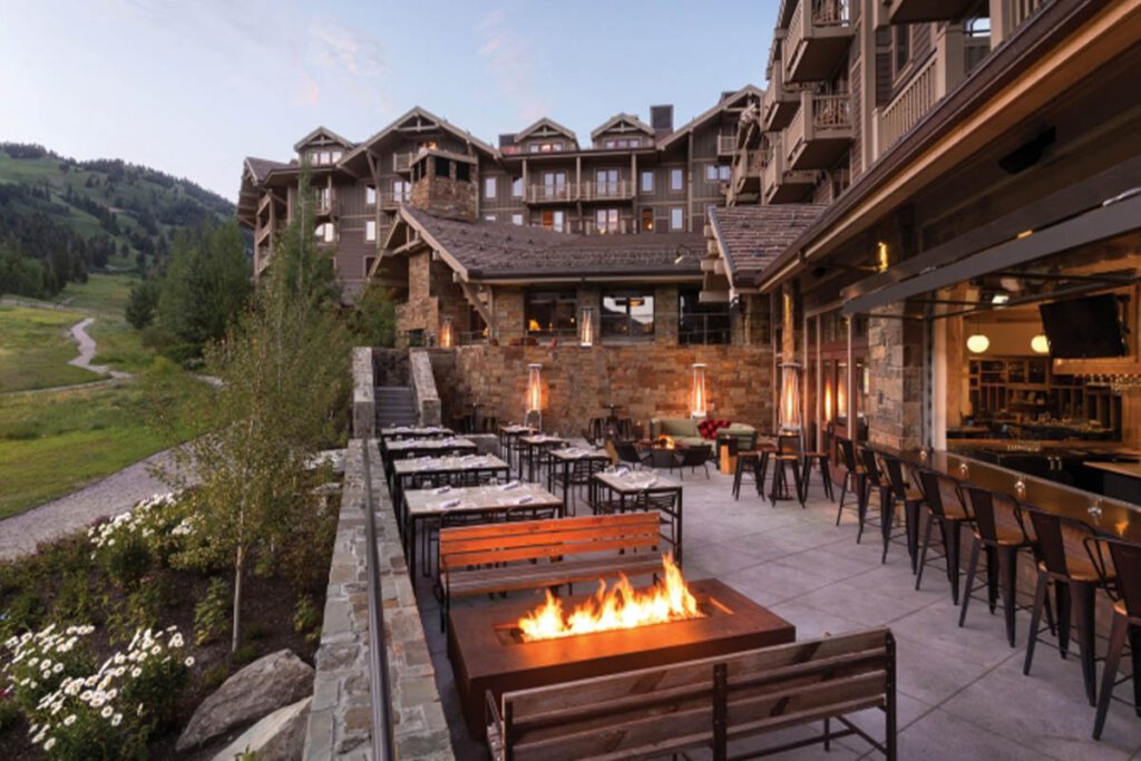 02 - Four Seasons Resort and Residences Jackson Hole 06